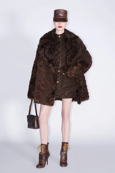 Look 24
